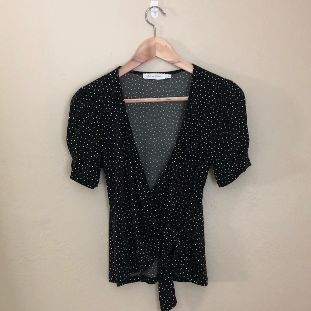 All In Favor Black and white Tie Wrap Front Top